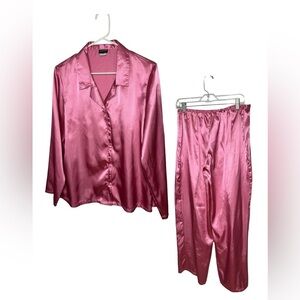 Fredricks of Hollywood Satin Pajama Set size large